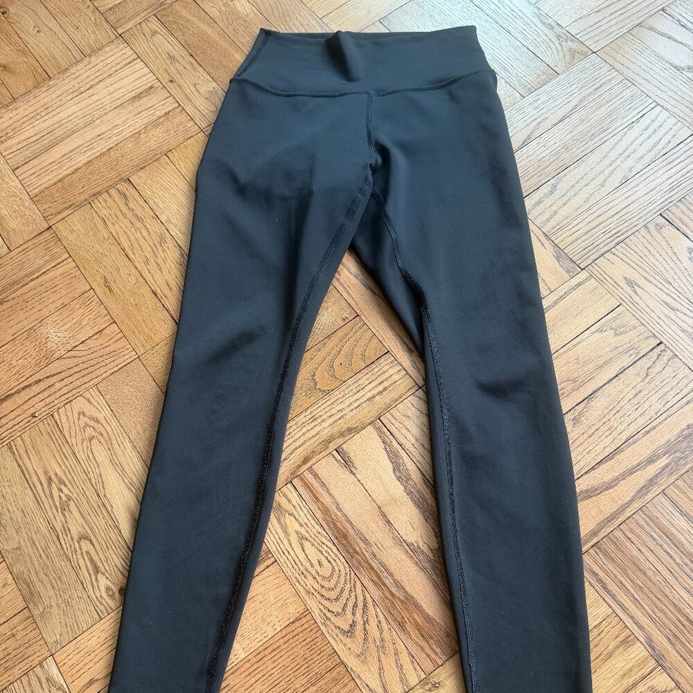 Alo Yoga Airlift High-Waist Legging – Black – Size Medium